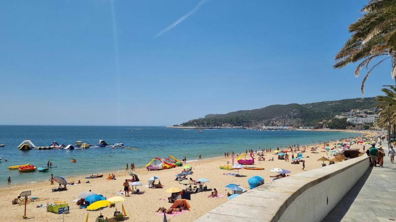 Sesimbra Sun&Sea - Beachfront Apartment! 외부 사진